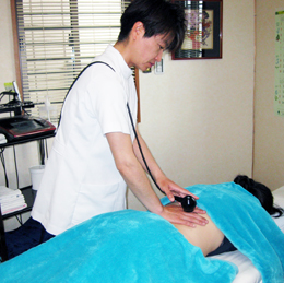 カイロプラクティック福住　施術風景